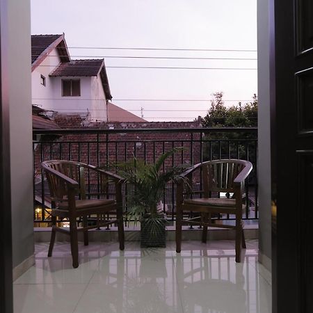 Hotel Atalie Malioboro By Natt'S Hospitality Yogyakarta Ngoại thất bức ảnh