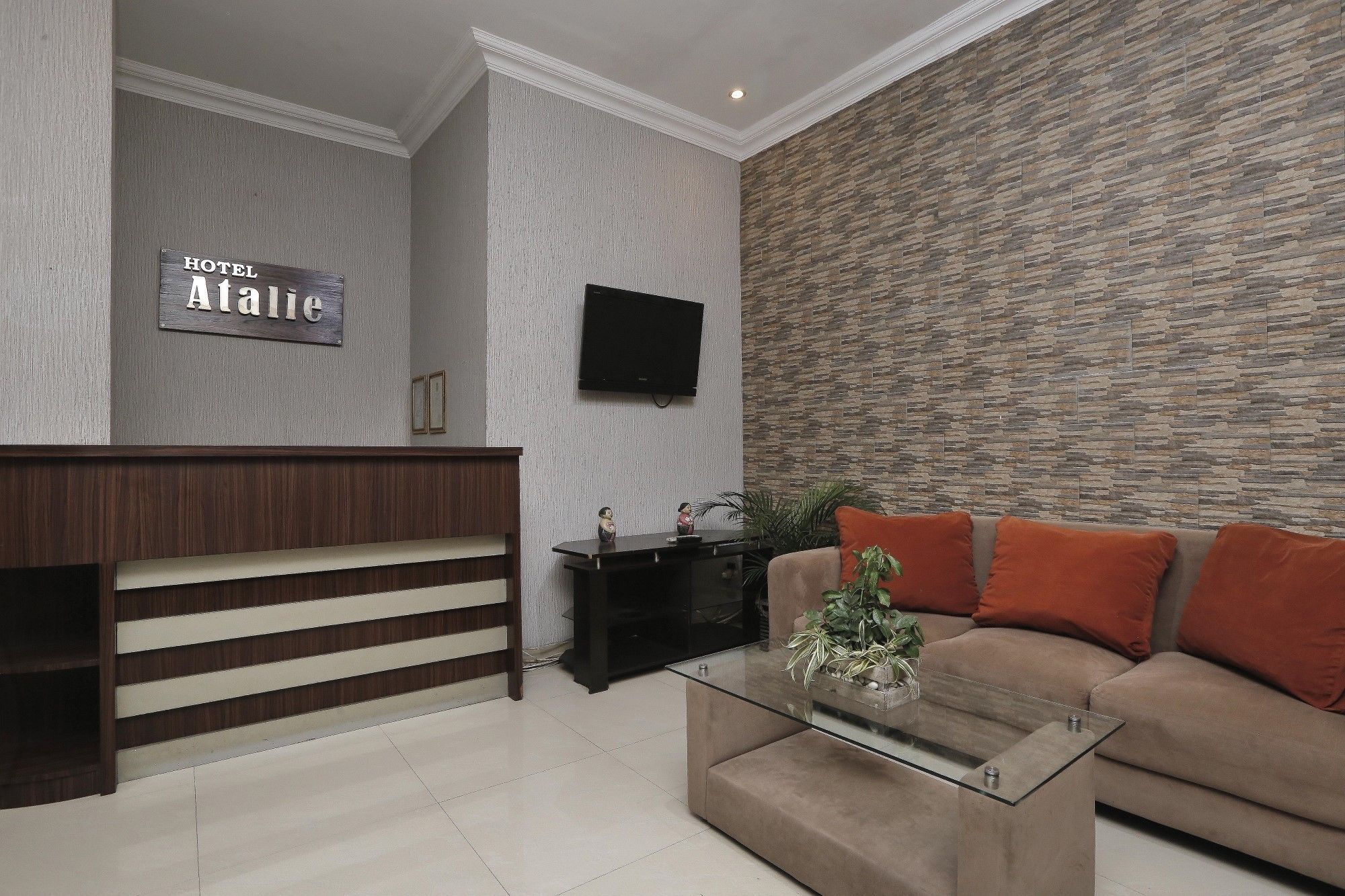 Hotel Atalie Malioboro By Natt'S Hospitality Yogyakarta Ngoại thất bức ảnh